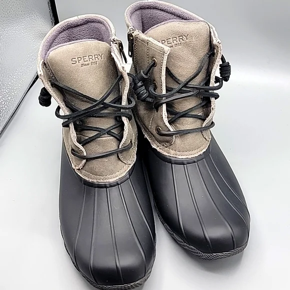 Sperry | Shoes | Sperry Saltwater Duck Boots Size 2 | Poshmark display picture 1